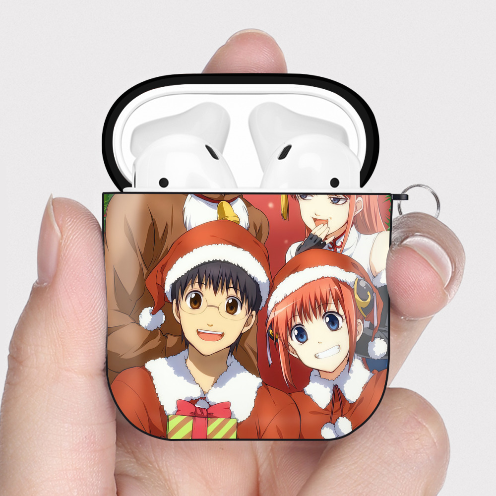 （画像用） ぎんたま 坂田銀時（さかたぎんとき） 神楽 志村新八（しむら しんぱち） GINTAMA Sakata Gintoki Kagura Shimura Shinpachi AirPods 第2世代保護ケース ハードシェル ブラック 耐衝撃・防指紋・カラビナ付き