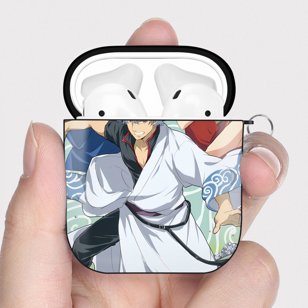 （画像用） ぎんたま 坂田銀時（さかたぎんとき） 神楽 志村新八（しむら しんぱち） GINTAMA Sakata Gintoki Kagura Shimura Shinpachi AirPods 第2世代保護ケース ハードシェル ブラック 耐衝撃・防指紋・カラビナ付き