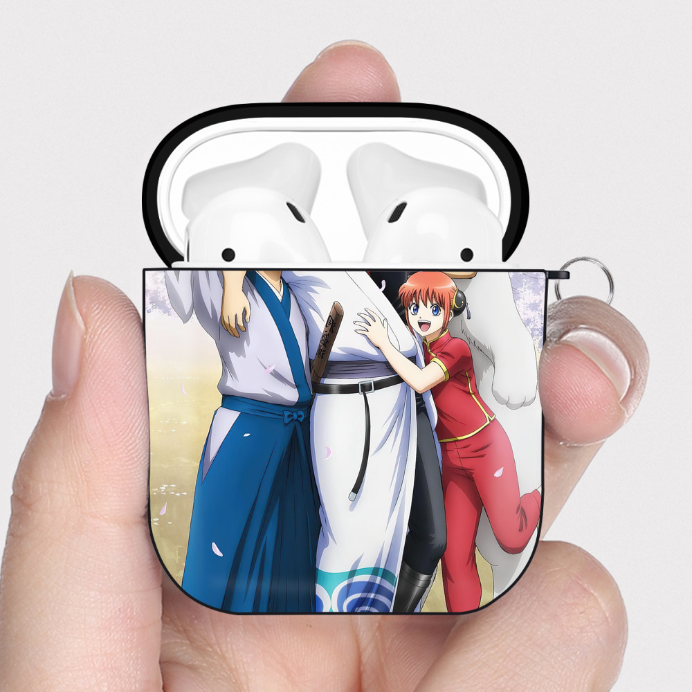 （画像用） ぎんたま 坂田銀時（さかたぎんとき） 神楽 志村新八（しむら しんぱち） GINTAMA Sakata Gintoki Kagura Shimura Shinpachi AirPods 第2世代保護ケース ハードシェル ブラック 耐衝撃・防指紋・カラビナ付き