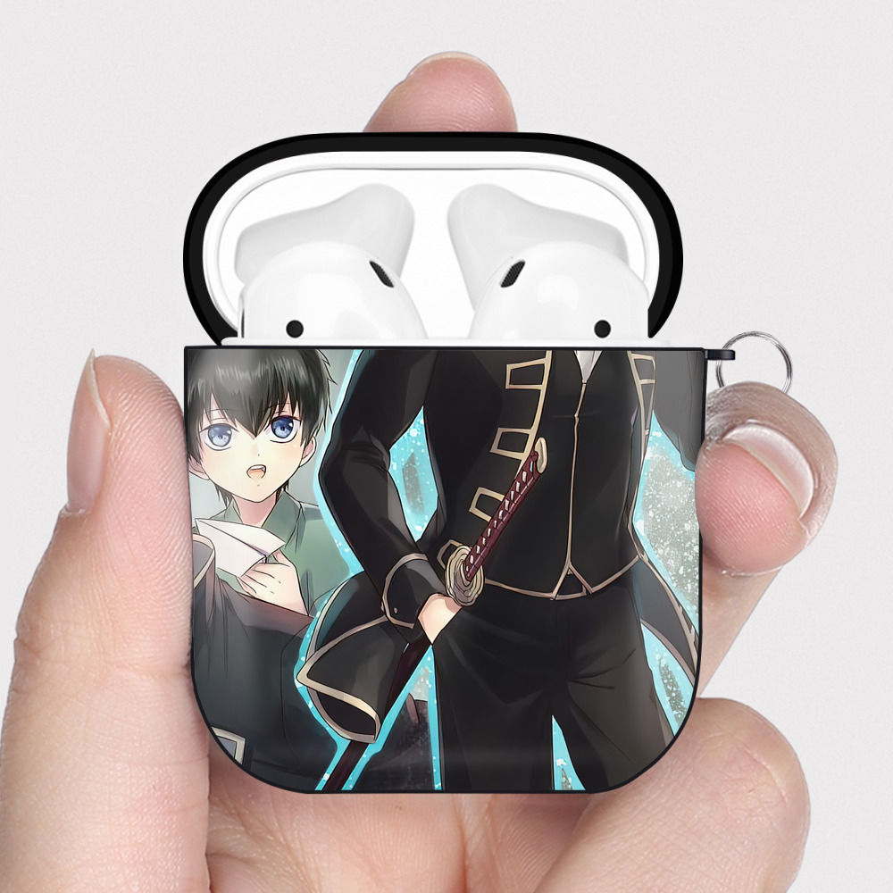 （画像用） ぎんたま 坂田銀時（さかたぎんとき） 神楽 志村新八（しむら しんぱち） GINTAMA Sakata Gintoki Kagura Shimura Shinpachi AirPods 第2世代保護ケース ハードシェル ブラック 耐衝撃・防指紋・カラビナ付き