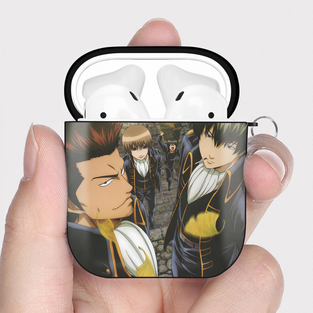 （画像用） ぎんたま 坂田銀時（さかたぎんとき） 神楽 志村新八（しむら しんぱち） GINTAMA Sakata Gintoki Kagura Shimura Shinpachi AirPods 第2世代保護ケース ハードシェル ブラック 耐衝撃・防指紋・カラビナ付き