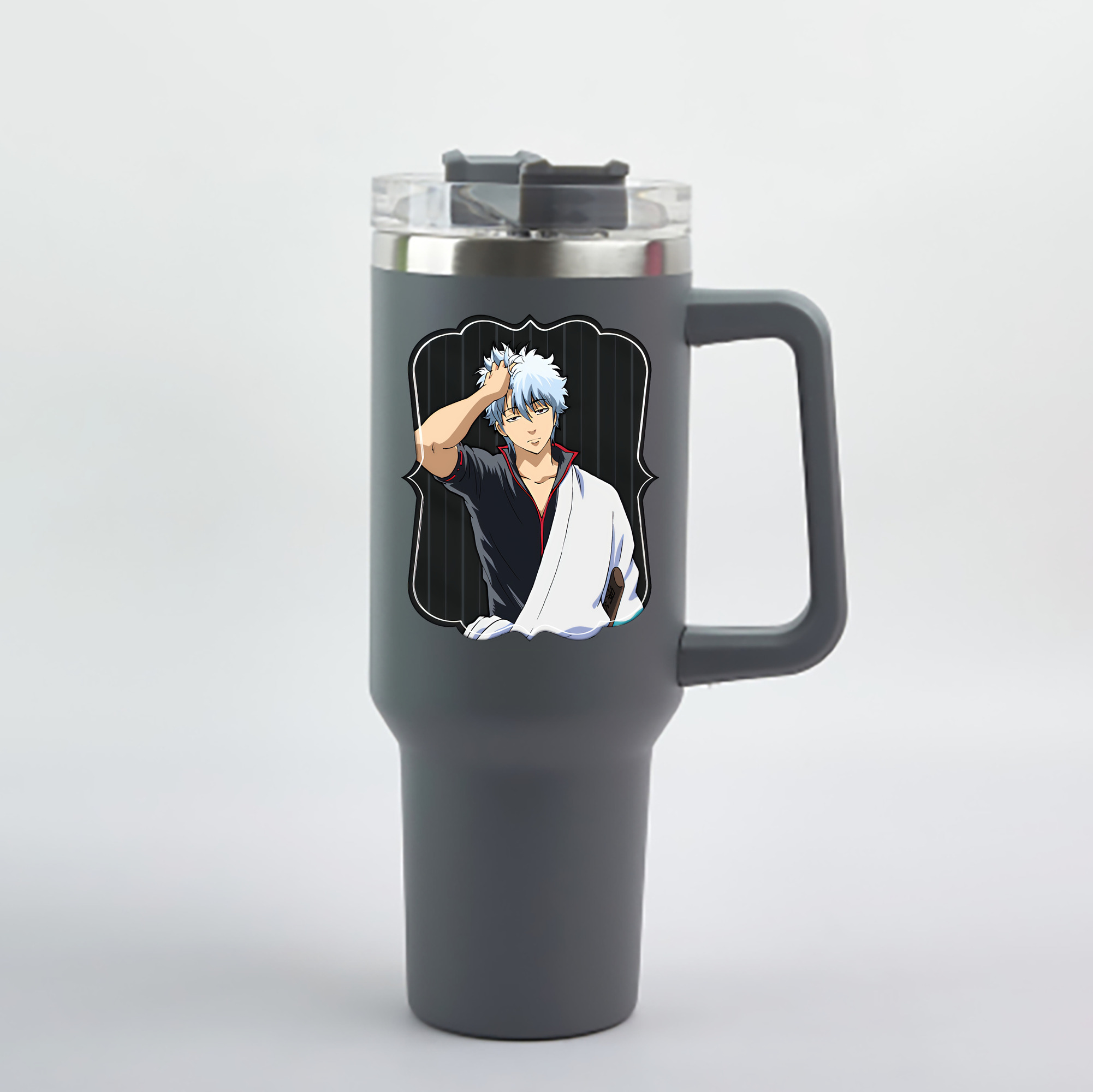 （画像用） ぎんたま 坂田銀時（さかたぎんとき） 神楽 志村新八（しむら しんぱち） GINTAMA Sakata Gintoki Kagura Shimura Shinpachi 1200mL車用タンブラー - クリスタルステッカー（プラスチックストロー付き）
