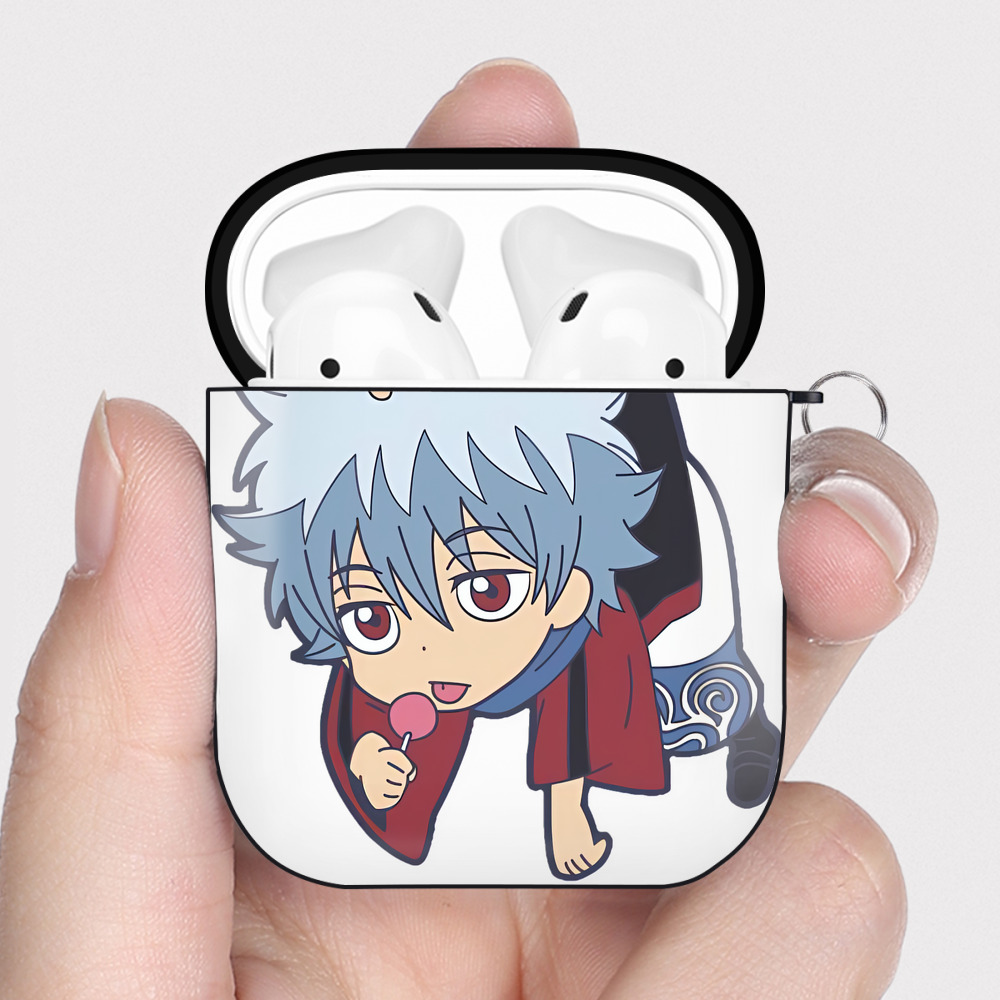 （画像用） ぎんたま 坂田銀時（さかたぎんとき） 神楽 志村新八（しむら しんぱち） GINTAMA Sakata Gintoki Kagura Shimura Shinpachi AirPods 第2世代保護ケース ハードシェル ブラック 耐衝撃・防指紋・カラビナ付き