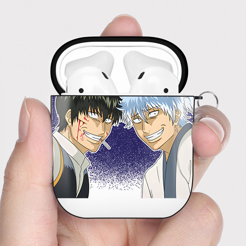 （画像用） ぎんたま 坂田銀時（さかたぎんとき） 神楽 志村新八（しむら しんぱち） GINTAMA Sakata Gintoki Kagura Shimura Shinpachi AirPods 第2世代保護ケース ハードシェル ブラック 耐衝撃・防指紋・カラビナ付き